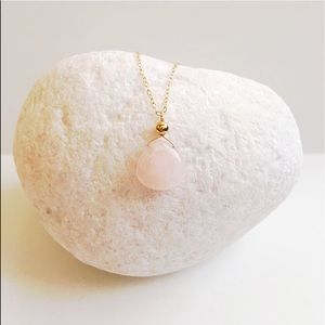 Rose Quartz Pendant Necklace